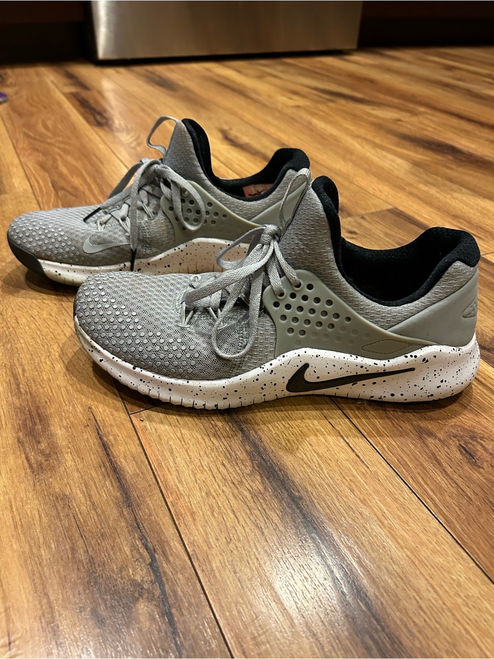 Nike Free TR V8 Men Size 8 Gray Training Shoes AH9395-001 Athletic Sneakers